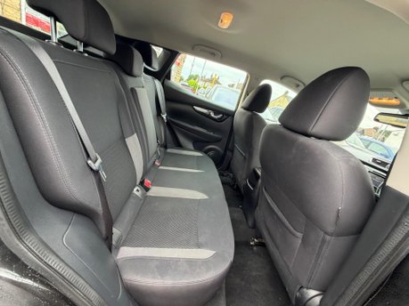Nissan Qashqai DIG-T ACENTA PREMIUM 12