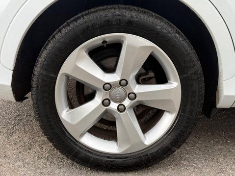 Audi Q3 2.0 TDI S line S Tronic quattro Euro 5 (s/s) 5dr 48