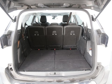 Peugeot 5008 1.2 PureTech Allure EAT Euro 6 (s/s) 5dr 27
