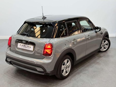 Mini Hatch 1.5 Cooper Classic Hatchback 5dr Petrol Steptronic Euro 6 (s/s) (136 ps) 23