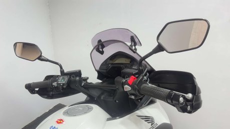 Honda VFR 2011 ONLY 22K NEW MOT SERVICED TOP BOX TOURER 800CC 18