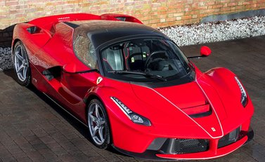 Ferrari LaFerrari Aperta 7