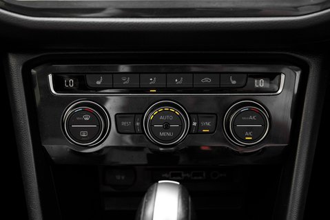 Volkswagen Tiguan R-LINE TECH TDI DSG 39