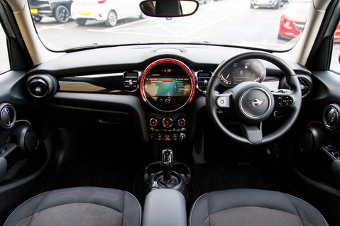 Mini Hatch COOPER CLASSIC 3