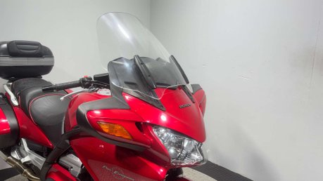 Honda ST 2004 38K FULL LUGGAGE NEW MOT SERVICED BIG CC TOURER BIKE 27