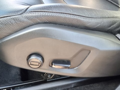 Volvo XC90 D5 POWERPULSE MOMENTUM AWD 42