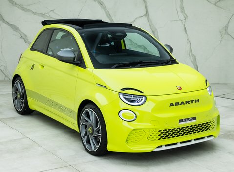 Abarth 500e Scorpionissima Cabrio 9