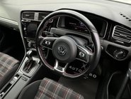 Volkswagen Golf GTI PERFORMANCE TSI DSG 58