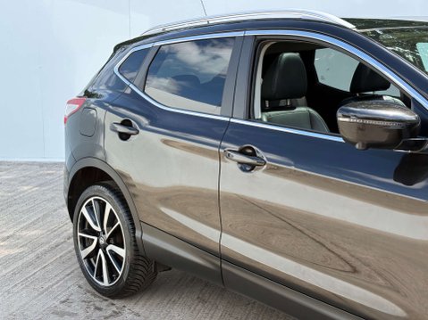 Nissan Qashqai 1.6 Qashqai Tekna dCi CVT 5dr 9