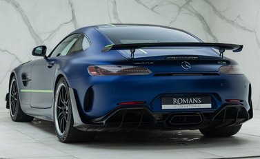 Mercedes-Benz AMG GT R PRO 10
