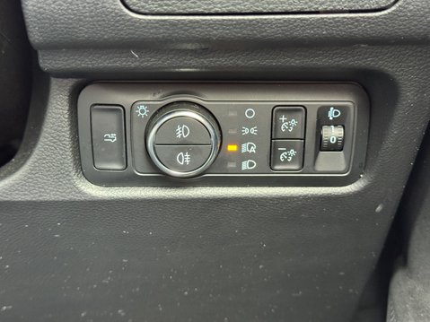 Ford Ranger Wildtrak | Auto | 2 LT | Double Cab | Tow Bar | Cam | Roller Shutter | EURO 29
