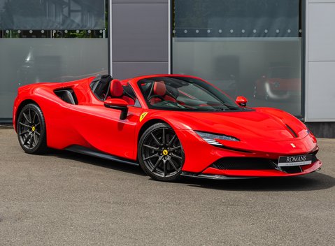 Ferrari SF90 Spider 2