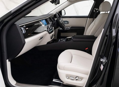 Rolls-Royce Ghost V12 SWB 14