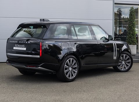 Land Rover Range Rover D350 AUTOBIOGRAPHY LWB 4