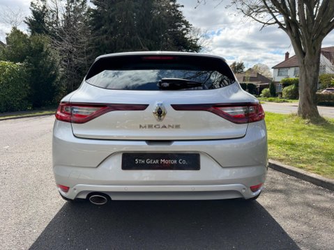 Renault Megane 1.3 TCe Iconic EDC Euro 6 (s/s) 5dr 27