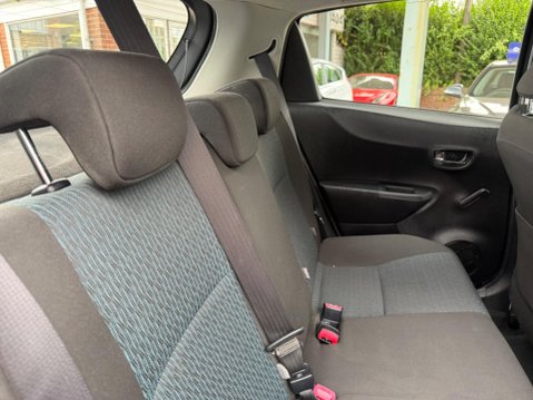 Toyota Yaris 1.33 Dual VVT-i TR Euro 5 5dr 22
