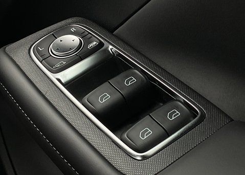 MG MG4 EV URBAN 53.9kWh PREMIUM LONG RANGE 19