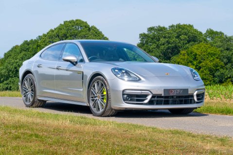 Porsche Panamera 4 E-Hybrid Platinum Edition 2