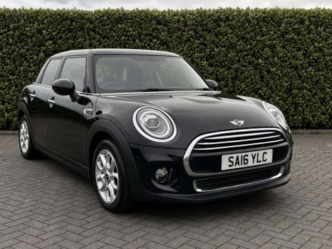 Mini Hatch 1.5 Cooper Hatchback 5dr Petrol Manual Euro 6 (s/s) (136 ps) 1