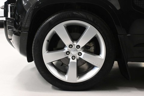 Land Rover Defender 3.0 Defender XS Edition D MHEV A 4WD 5dr 28