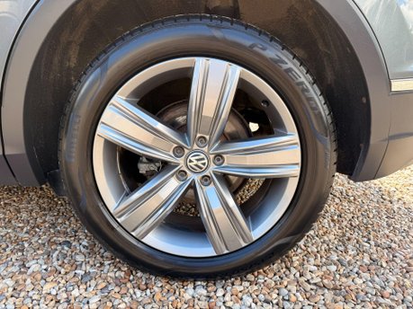 Volkswagen Tiguan 2.0 TDI SEL DSG 4Motion Euro 6 (s/s) 5dr 13
