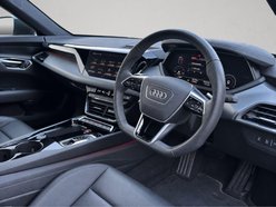 Audi E-Tron GT QUATTRO BASE 12