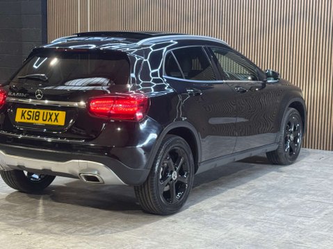 Mercedes-Benz GLA 2.1 GLA 200 Sport Premium+ D Auto 5dr 21