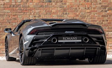 Lamborghini Huracan Spyder LP640-4 EVO 3