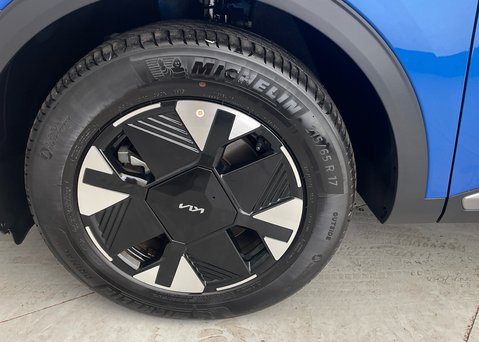 Kia Sportage 1.6 T-GDi HEV Pure 14