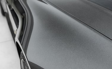 Aston Martin V12 Vantage S 40