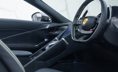 Ferrari Roma SPIDER 16