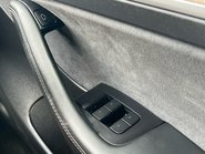 Tesla Model 3 STANDARD RANGE PLUS 31