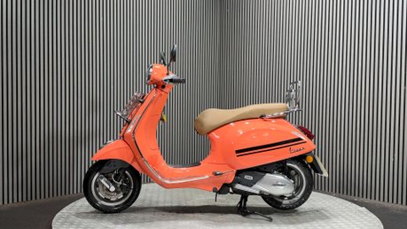 Piaggio Vespa Primavera 2018 ONLY 13K LONG MOT GREAT COLOUR SCHEME 125CC SCOOTER 8