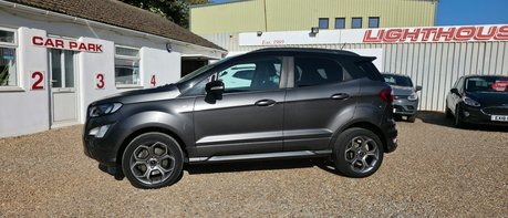 Ford Ecosport ST-LINE.. 3 SERVICES.. ONLY 50000 MILES.APPLE PLAY.,STUNNING EXAMPLE  1