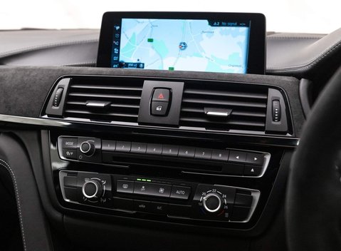 BMW M4 DTM Champion Edition 12