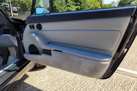 Porsche 911 CARRERA 35