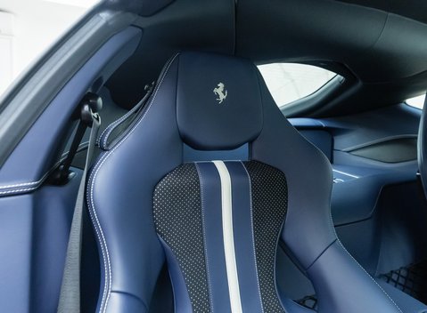 Ferrari 812 Superfast 15