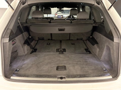 Audi Q7 3.0 TDI V6 S line Tiptronic quattro Euro 6 (s/s) 5dr 37