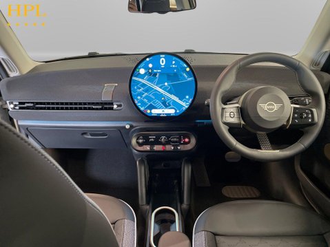 Mini Electric Cooper E 40.7kWh Classic Hatchback 3dr Electric Auto (184 ps) 19