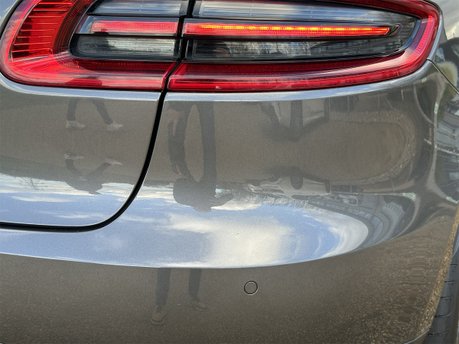 Porsche Macan D S PDK 31