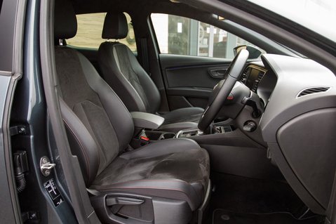 SEAT Leon TSI EVO FR BLACK EDITION 33