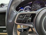 Porsche Cayenne 3.0 Cayenne V6 Auto 4WD 5dr 71