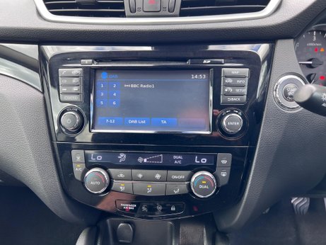 Nissan Qashqai 1.6 dCi Tekna 2WD Euro 6 (s/s) 5dr 72