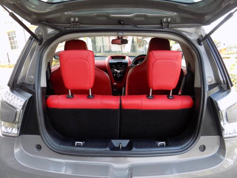 Aston Martin Cygnet 1.3 Manual 13