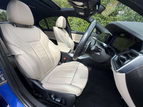 BMW 3 Series 2.0 330i M Sport Auto 4dr 29