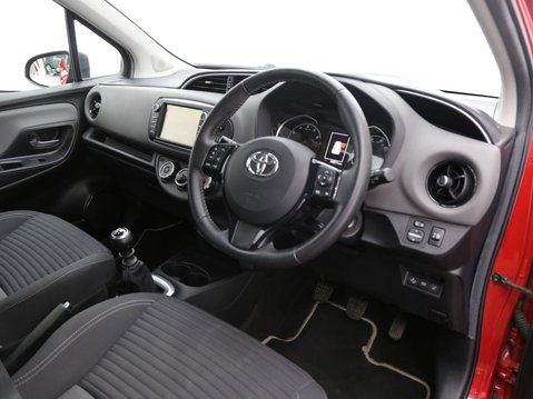 Toyota Yaris 1.5 VVT-i Icon Tech Euro 6 5dr 22