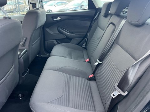 Ford Focus 1.0T EcoBoost Titanium Euro 6 (s/s) 5dr 27