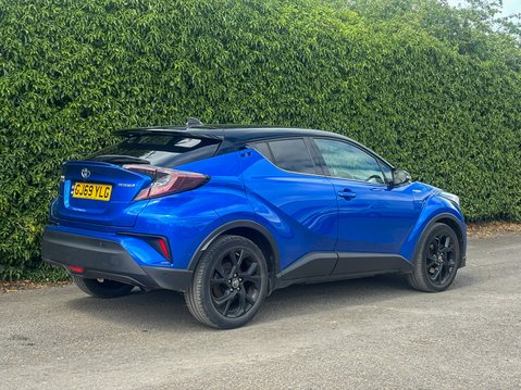 Toyota C-HR 1.8 VVT-h Dynamic SUV 5dr Petrol Hybrid CVT Euro 6 (s/s) (122 ps) 4