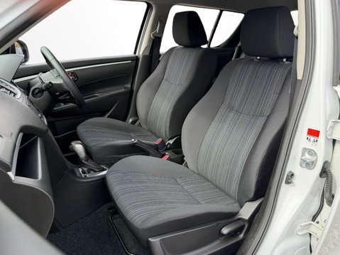 Suzuki Swift 1.2 SZ4 [Nav] 5dr Auto 20