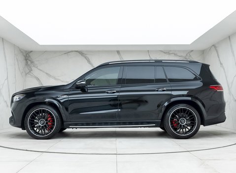 Mercedes-Benz GLS 63 Night Edition Executive 2